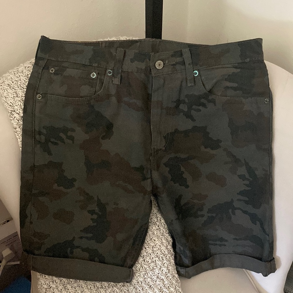 Levi’s 508 Camouflage Shorts